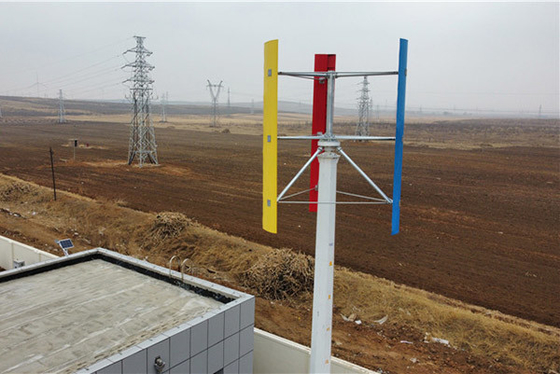 3 날 5KW Ｈ 수직 바람 터빈 IP54 최효율 수직축 풍력 터빈